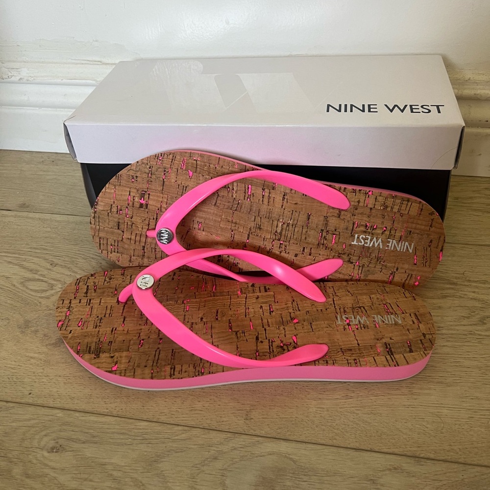 Nine West pink flip flops